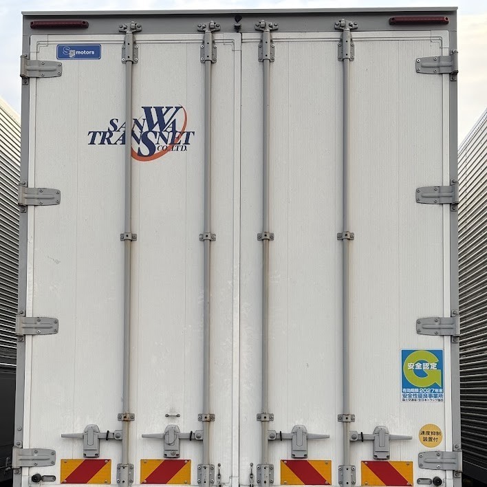 GマークTruck back